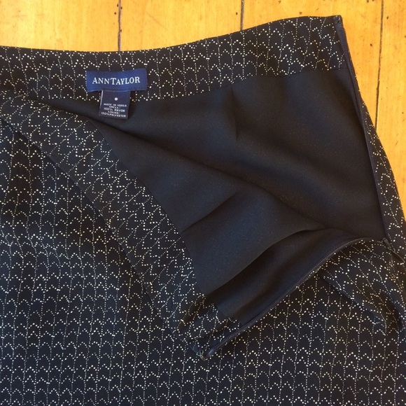 Ann Taylor Skirt Sz 8 - Picture 2 of 4